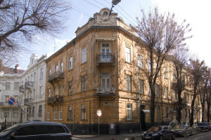 Вул. Академіка Богомольця, 11а – житловий будинок