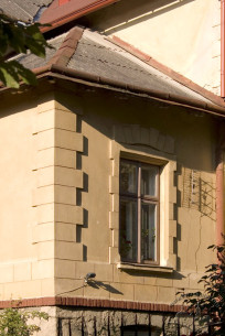 Vul. Kolberga, 8. A ground floor window