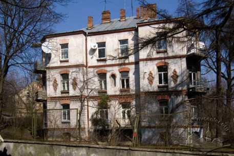 Vul. Kotliarevskoho, 4. The southwestern elevation