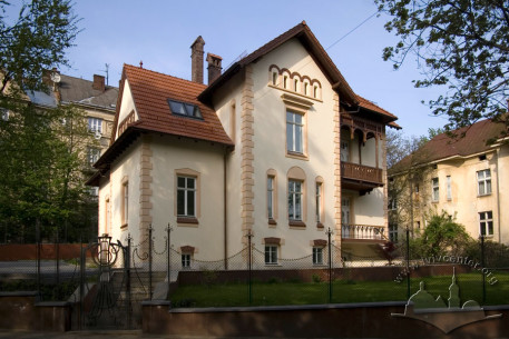 Vul. Metrolohichna, 2. A view from Horbachevskoho str.