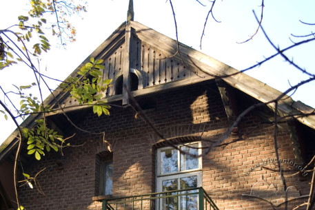 Vul. Henerala Chuprynky, 21. A fragment of the northeastern elevation