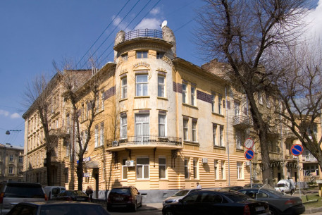 Vul. Bohomoltsia, 3. An overall view of the building