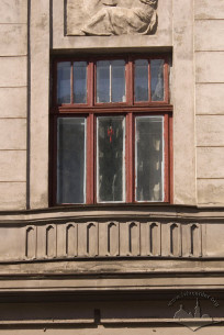 Vul. Henerala Chuprynky, 60. A 2nd floor window