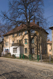Vul. Kotliarevskoho, 20. A view from the southeast