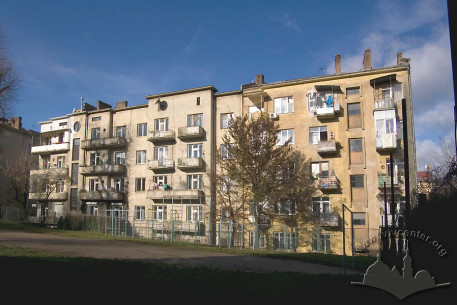 Тильні фасади будинків №№45-49 вул. Дорошенка