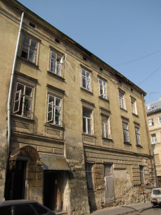 Vul. Fedorova, 2. The facade facing the Fedorova str.