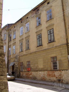 Vul. Fedorova, 2. The facade facing the Fedorova str.