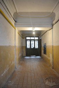 Vul. Fedorova, 12. Passageway to the courtyard