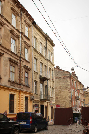 Vul. Ivana Fedorovycha, 21 – residential building