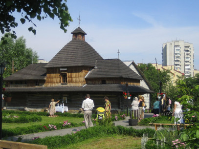 Holy Trinity Church (Sykhiv)