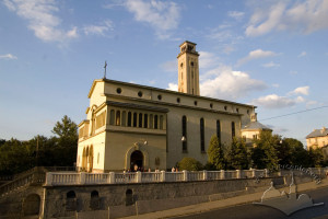 Вул. Личаківська, 175 – церква Покрову Пресвятої Богородиці (кол. костел Матері Божої Остробрамської)
