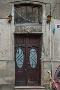 Vul. Vyshenskoho, 15. The main entrance