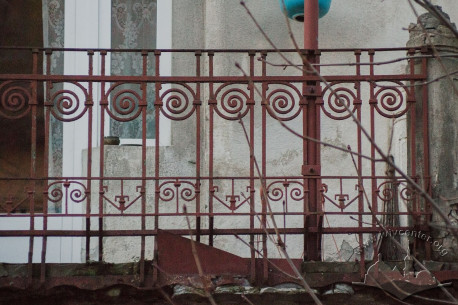 Vul. Vyshenskoho, 13. Balcony fence