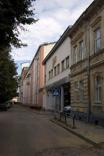 Vul. Tkatska, 10. The "Svitoch" factory.
