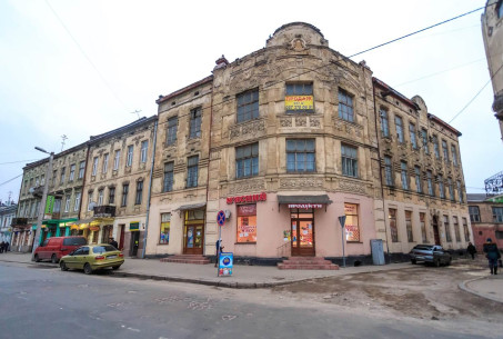 Vul. Khmelnytskoho, 169. Former Krampner's townhouse, a general view