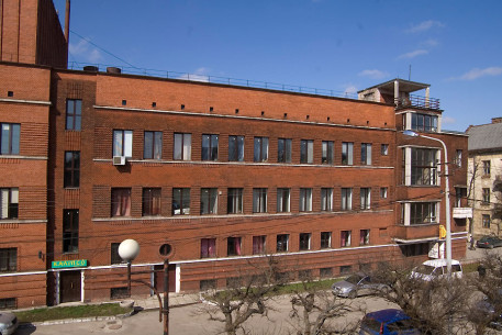 Vul. Kushevycha, 1. Former Community Workers' House. Part of the original building which was constructed in the 1930s