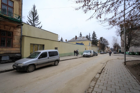 Vul. Zhovkivska, 11. The Radio-Repair Plant of Lviv. Ferdynand Pietsch's machine production was located here previously
