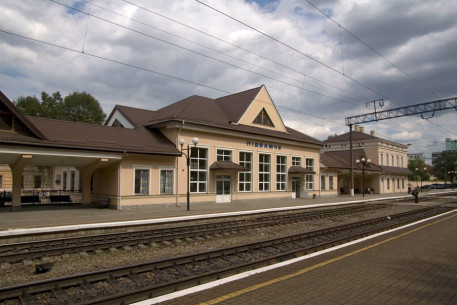 Vul. Ohirkova, 2. The Pidzamche railway station
