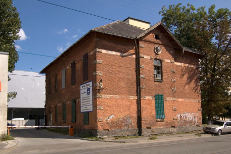 Vul. Promyslova, 52. The latest location of the city slaughterhouse. One of its buildings near the street