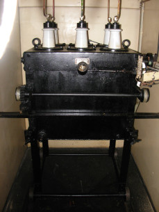 Siemens&Halske switches in one of the existing central distribution points of the municipal electric grids, which has been working without fail since 1930.