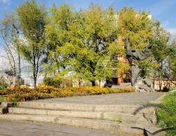 Пам'ятник жертвам Львівського гетто, авторства Луїзи Штеренштейн